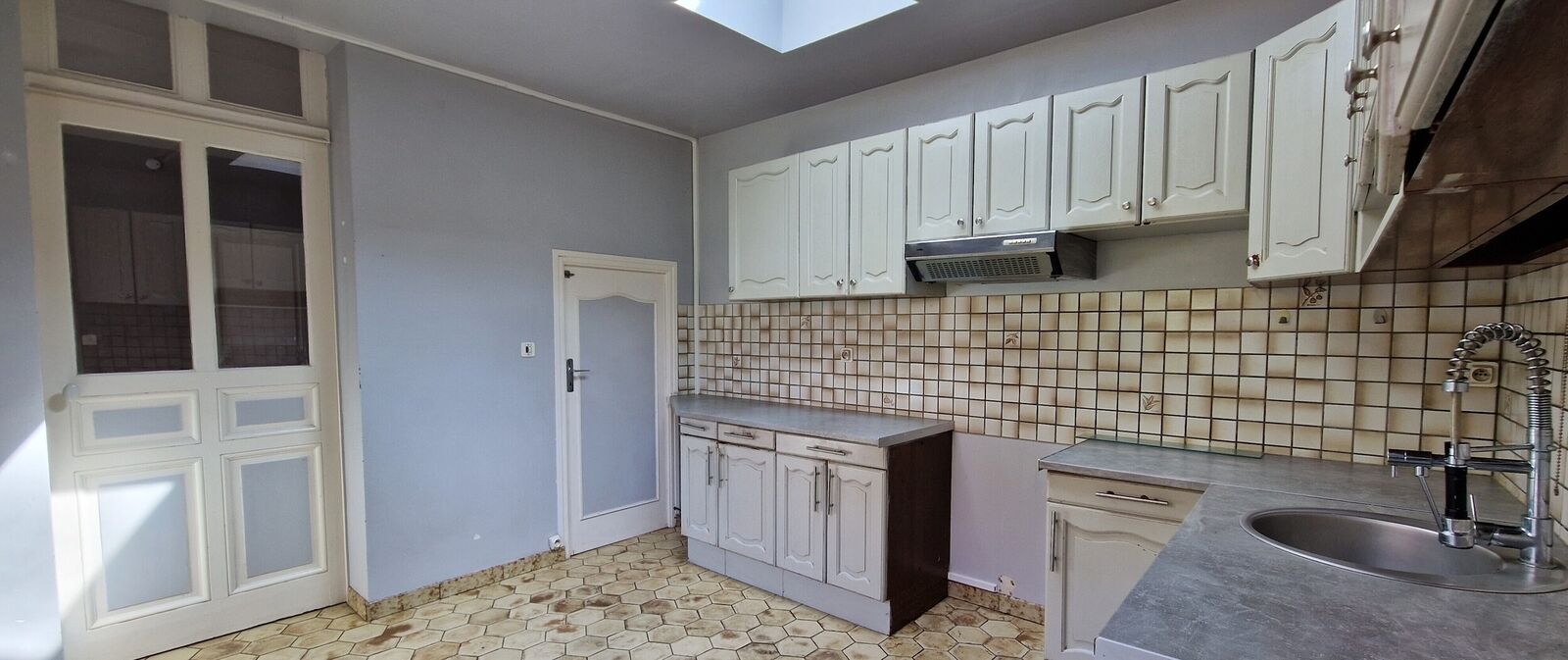 Maison familiale  atypique, gare de st Just en Chaussée - Cuisine 1