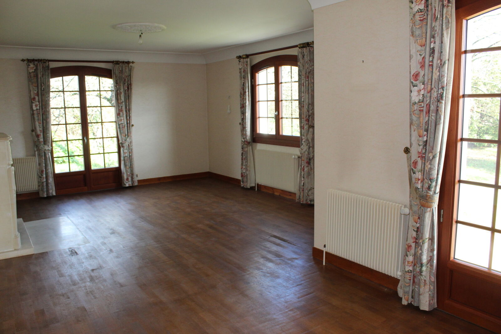 Pavillon sur sous sol. - Img 2875