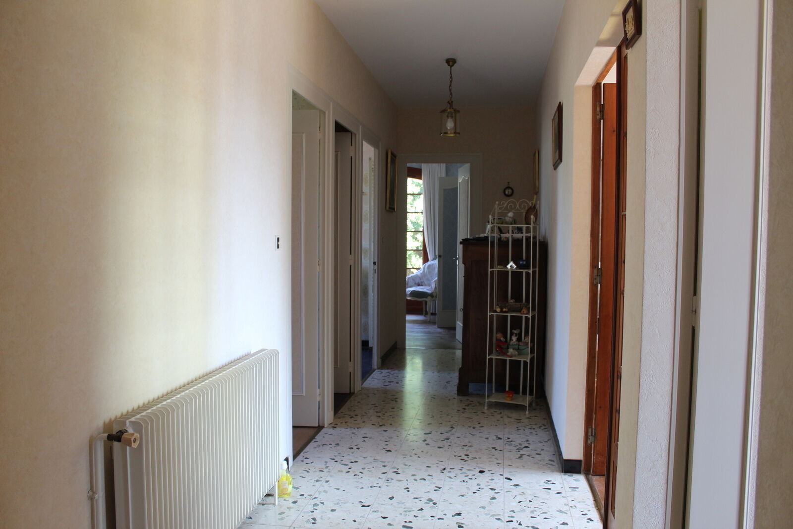 Pavillon sur sous sol. - Img 2673