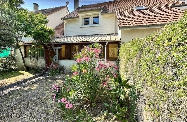 Maison Mitoyenne 4 pièces Vendôme  - Mtte jn f