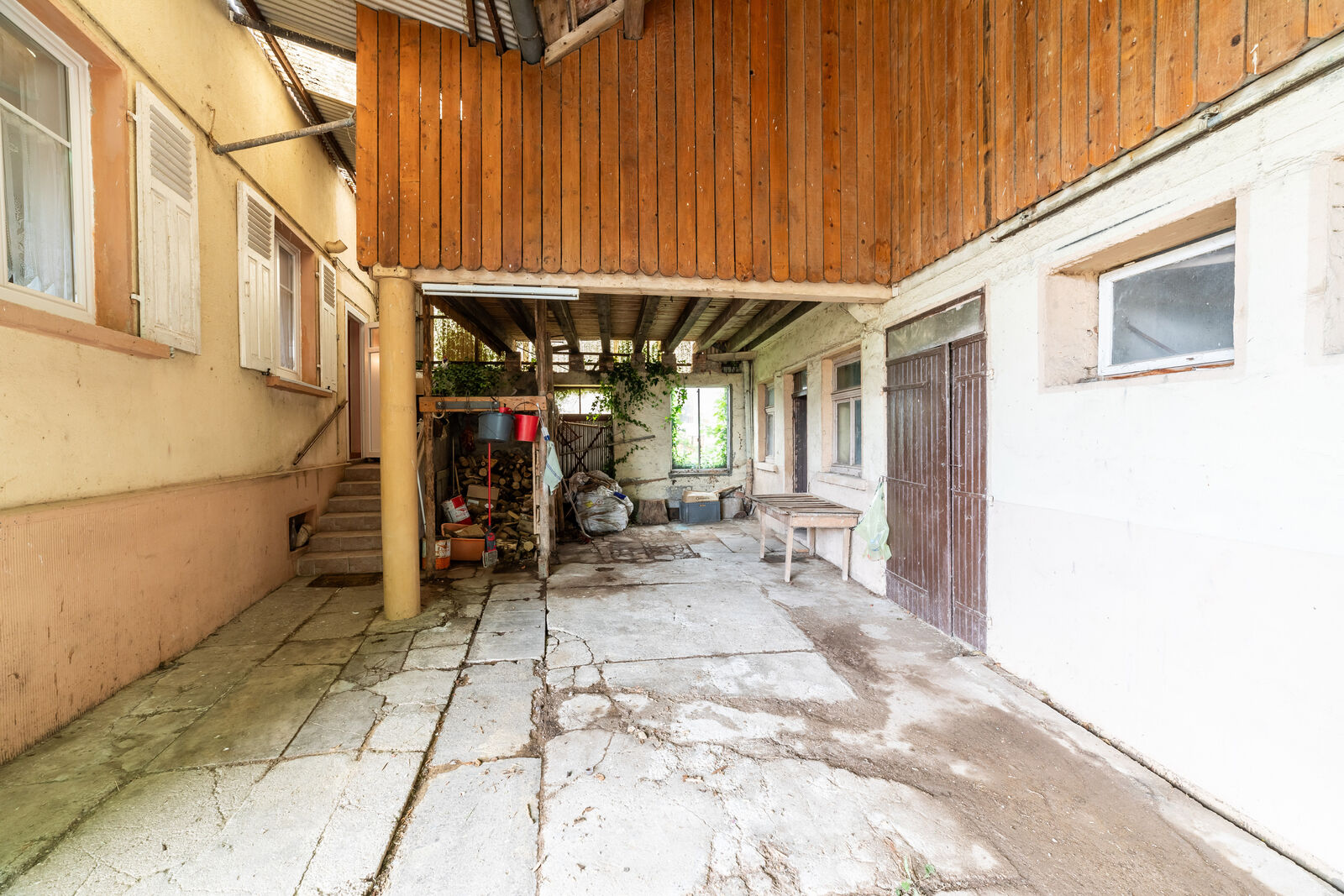 Sous Compromis / Fermette, présentant 1,5 Hectare de terrain. - 7q8a6764