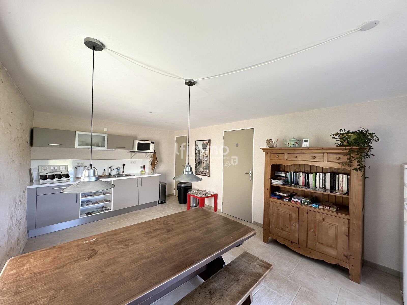 Domaine avec plusieurs habitations sur plus de 11 hectares - Img 0181