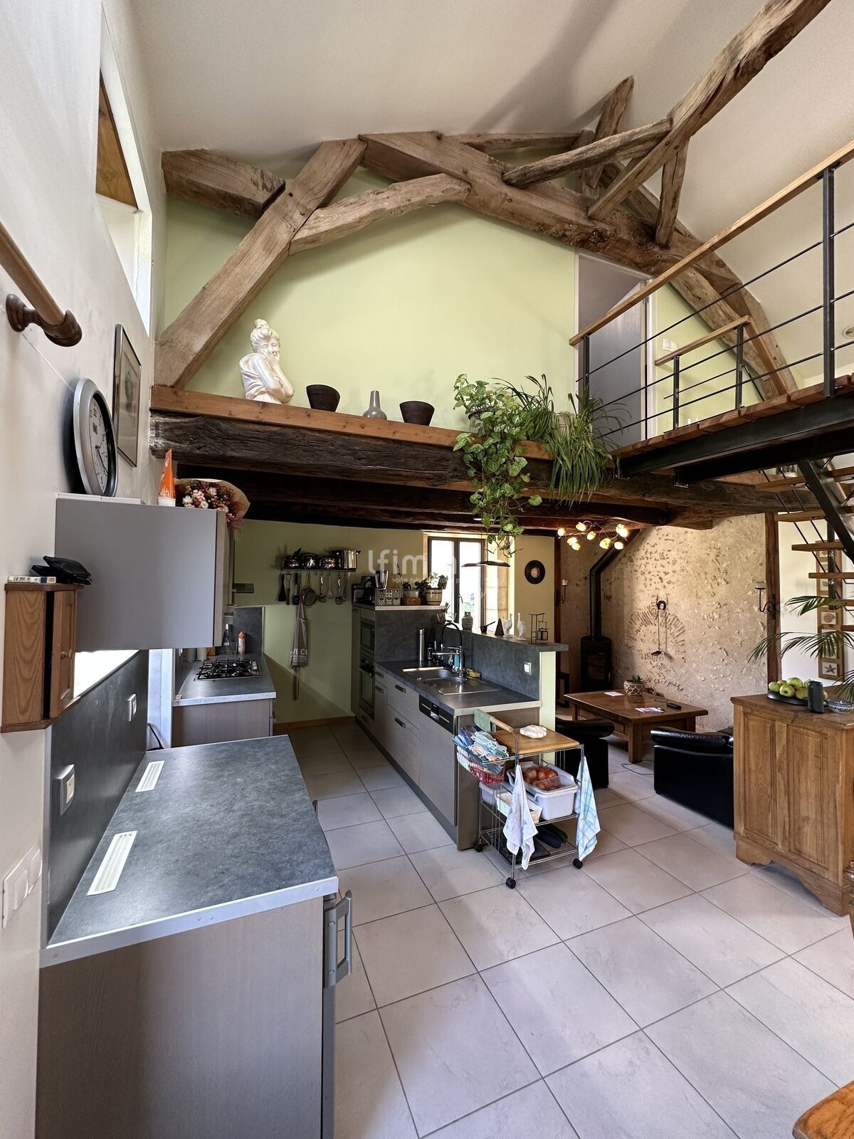 Domaine avec plusieurs habitations sur plus de 11 hectares - Img 0235