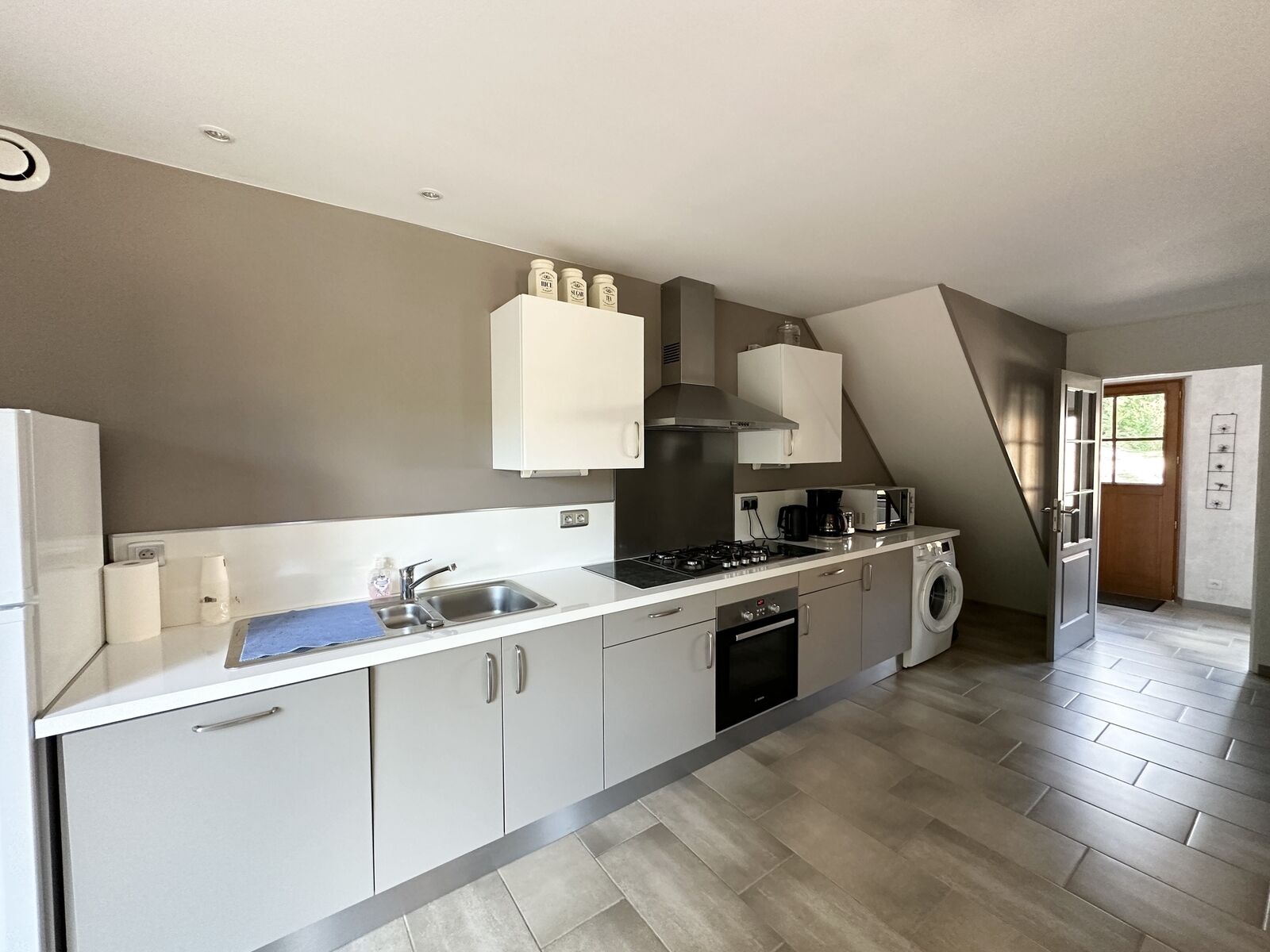 Domaine avec plusieurs habitations sur plus de 11 hectares - cuisine grand gîte