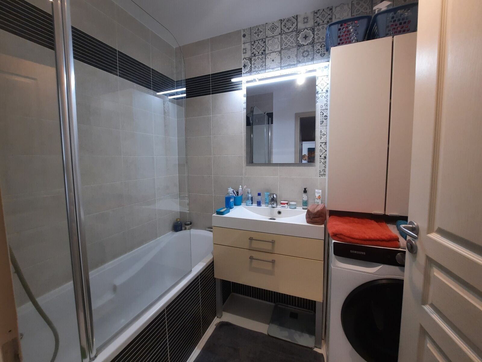 Séduisant 3 pièces 61 m² env., avec balcon et garage à Strasbourg - 20230922 125644  2