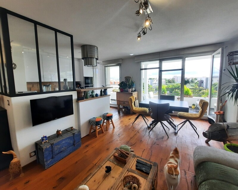 Séduisant 3 pièces 61 m² env., avec balcon et garage à Strasbourg - 20230922 125045  2