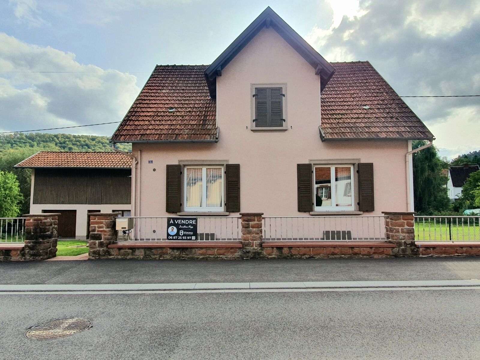 Maison de 5 pièces à Obersteinbach sous offre.   - 20231001 164641