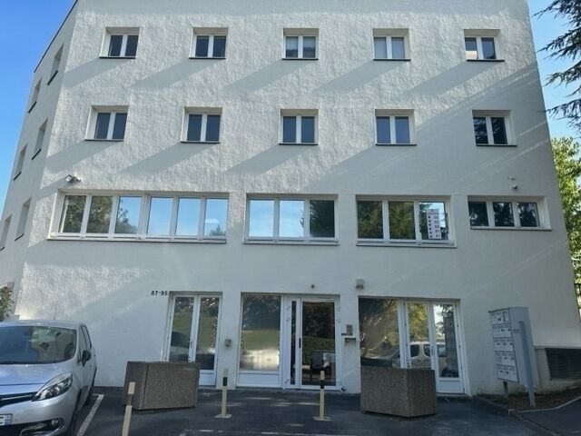 Neuilly sur Marne-Z.I.-Les Chanoux-Bureau de 47.8 m2 en Rdc  - Img 1779