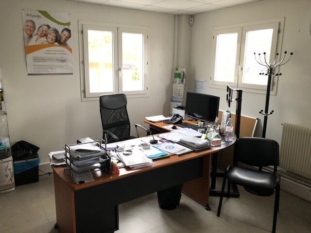 Neuilly sur Marne-Z.I.-Les Chanoux- Plateau à usage de bureaux   - Img 6277