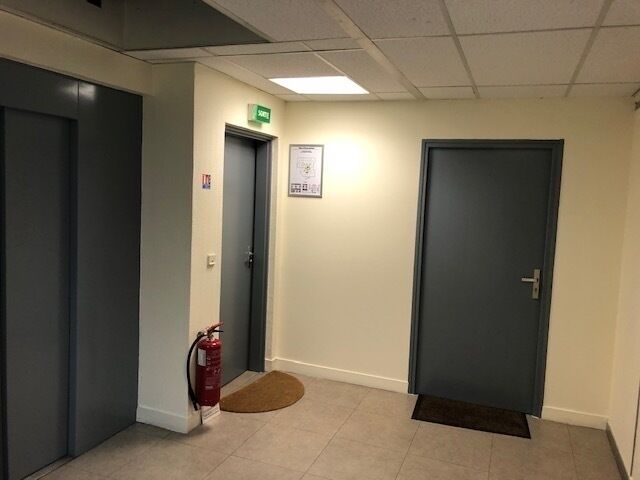 Neuilly sur Marne-Z.I.-Les Chanoux- Plateau à usage de bureaux   - Img 6269