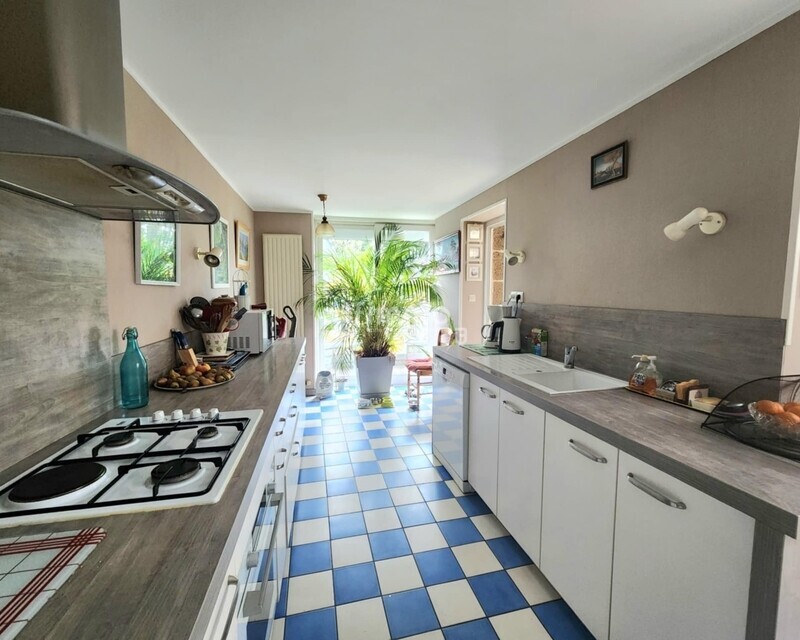 Maison avec du cachet dans le bourg  - Ff34ce69-088e-4e7b-8dee-0a1c364db0be