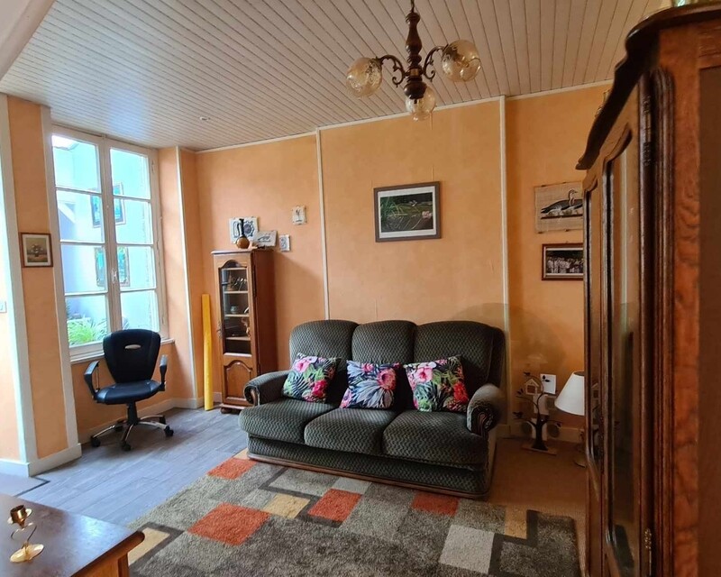 Maison avec du cachet dans le bourg  - 365978587 947900779841627 6184978182969252205 n