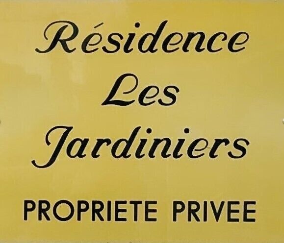 F3 : 2 balcons, garage double. - Photo plaque  f3  residence les jardiniers eckbolsheim 20231127