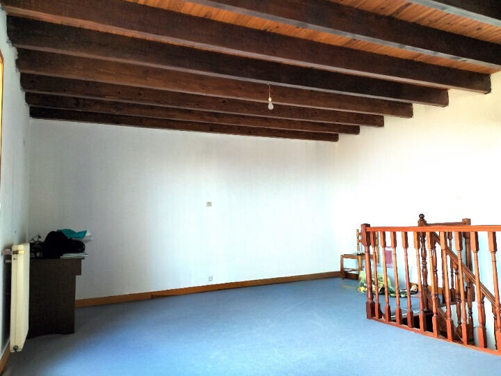 Maison en pierre avec fort potentiel – 212 m² habitables  - Img20231128113717