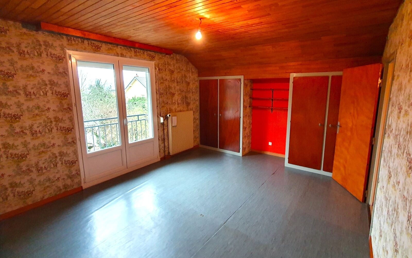 Grande maison familiale à rénover - 01