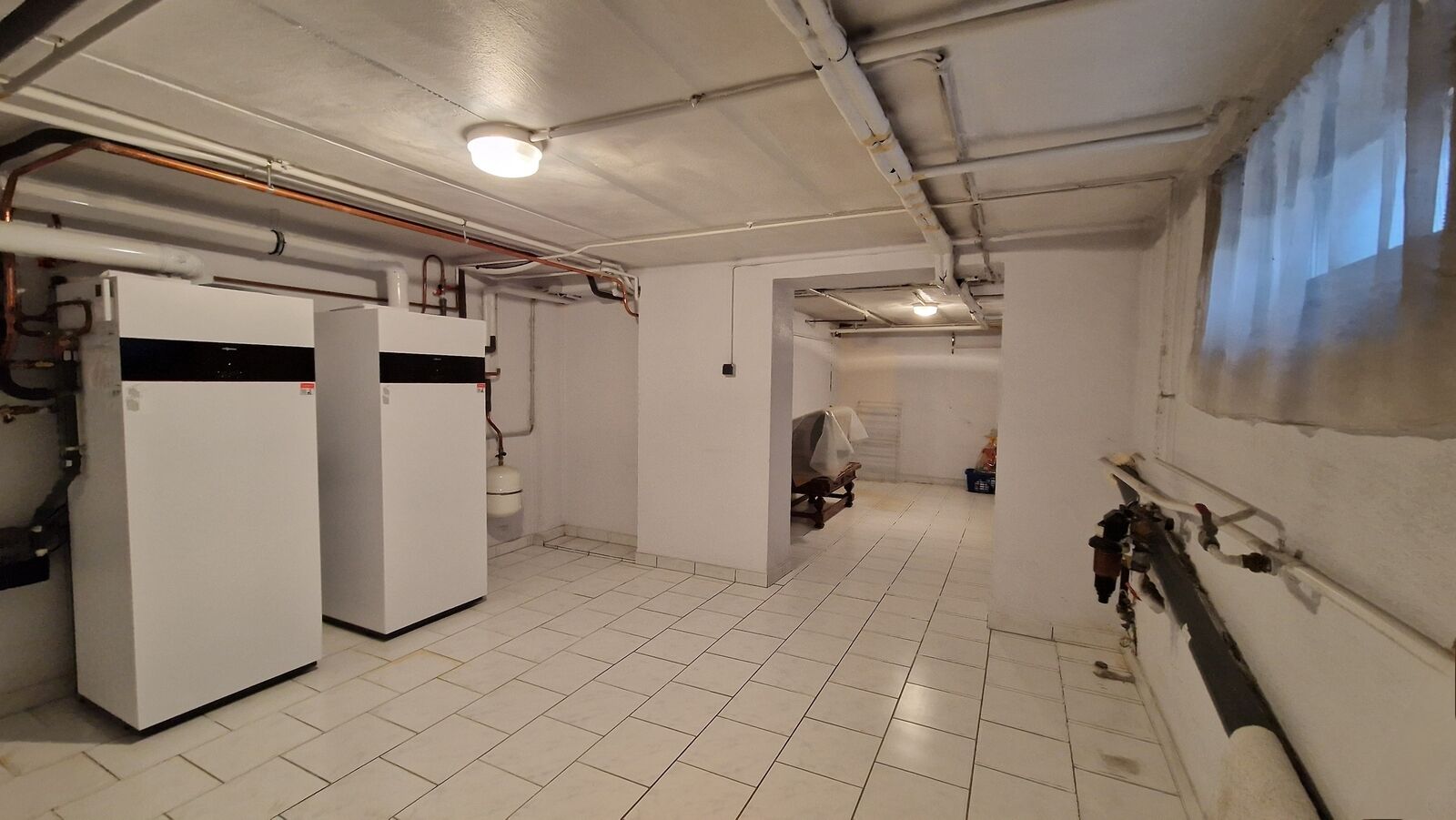 -"Vendu"- Maison bi-famille avec cour et garage - 20240119 152124 1