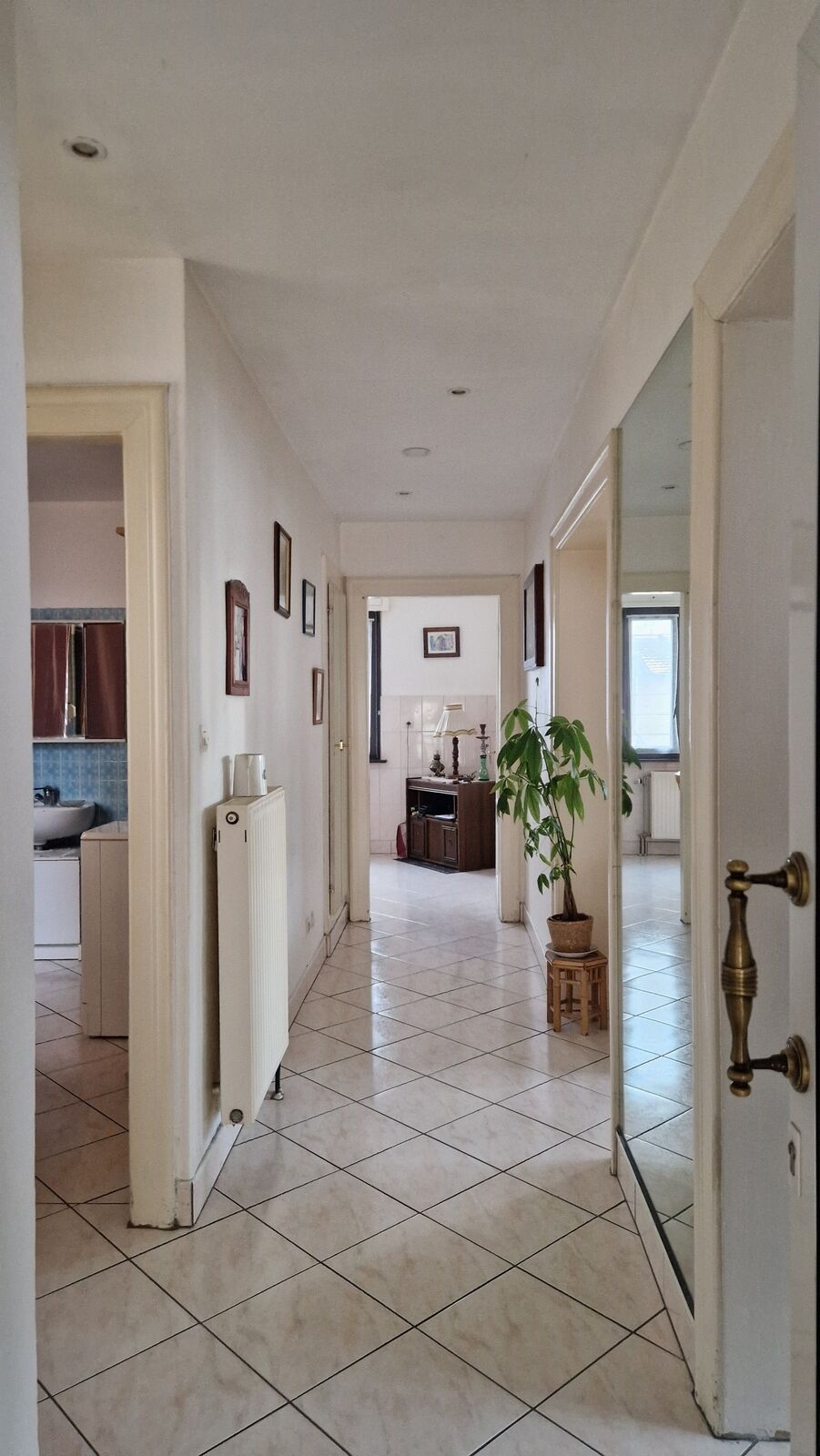 -"Vendu"- Maison bi-famille avec cour et garage - 20240119 151333