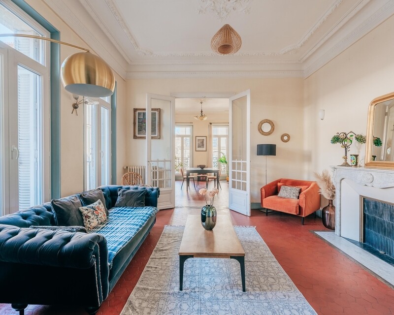 *Sous compromis* Chapitre 13001 Appartement bourgeois de type 4 - Pfx0001