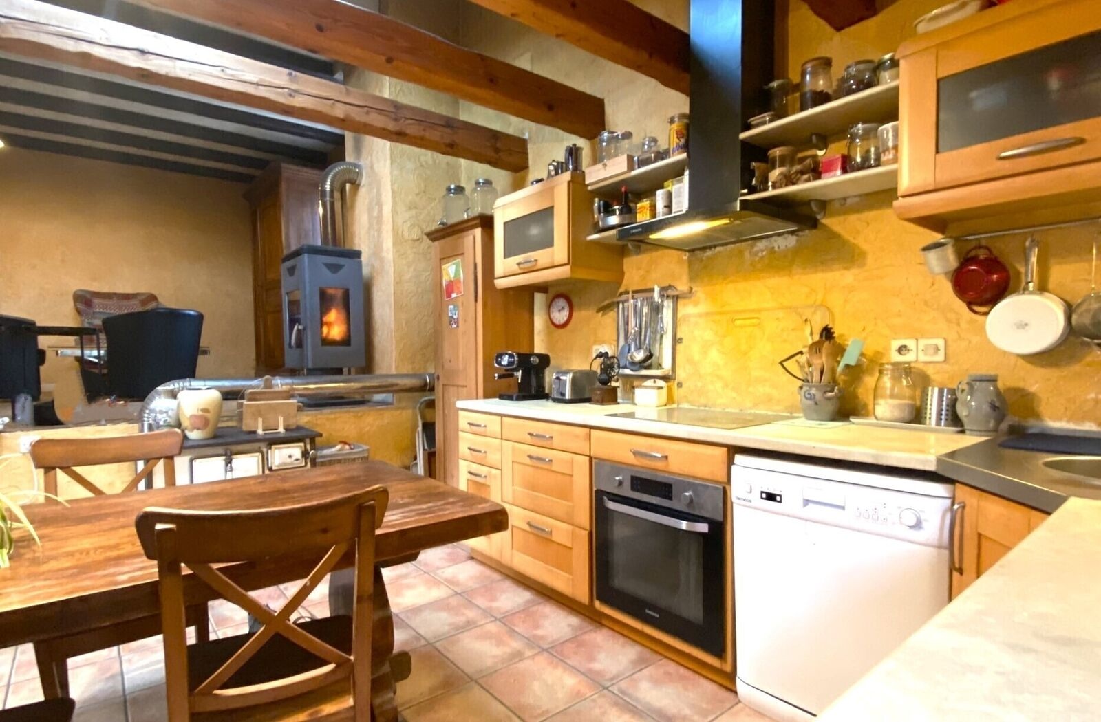 Maison 130 m2  annexes et piscine au calme - Cuisine 3