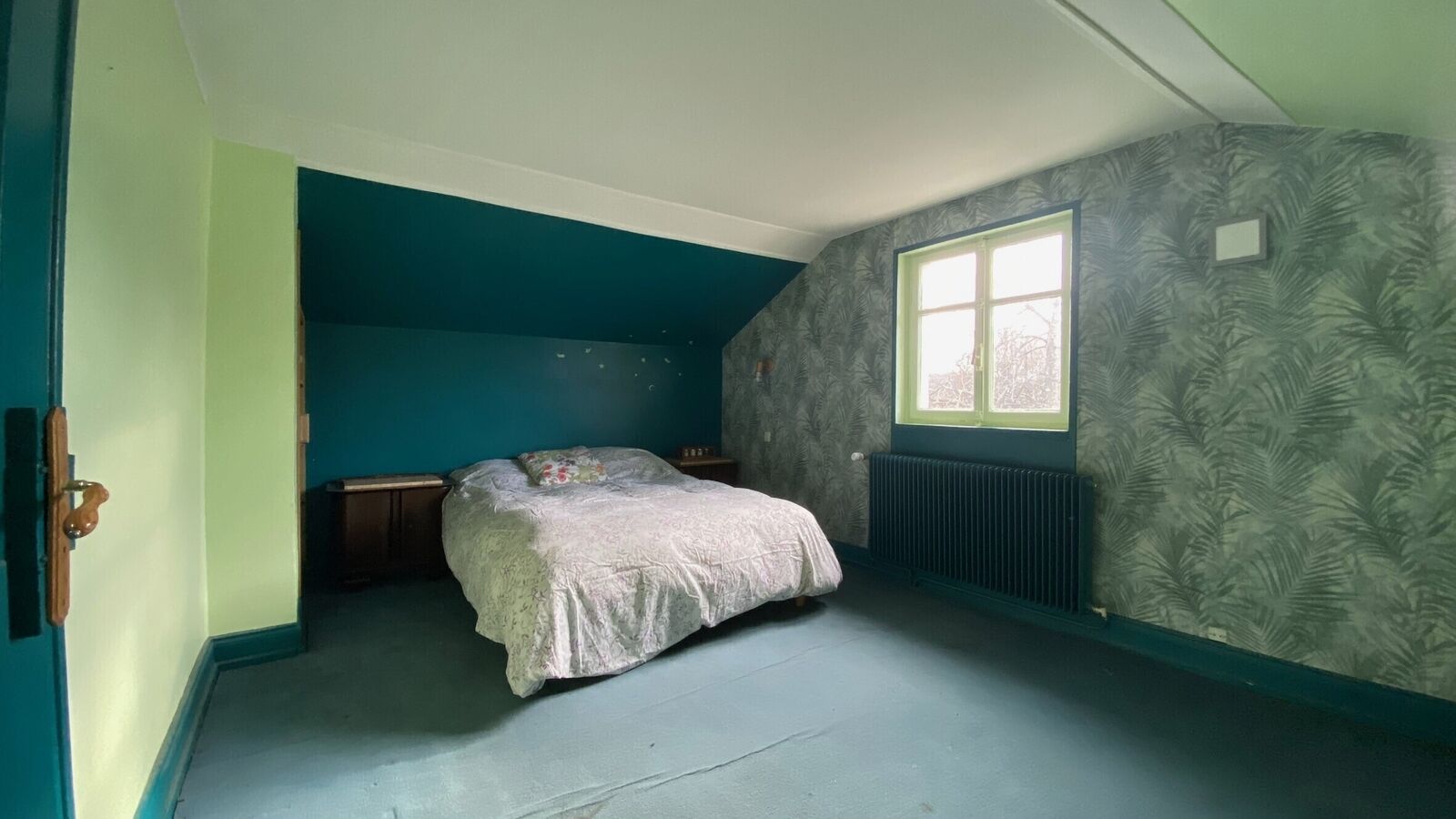 Maison 130 m2  annexes et piscine au calme - Chb etage 2