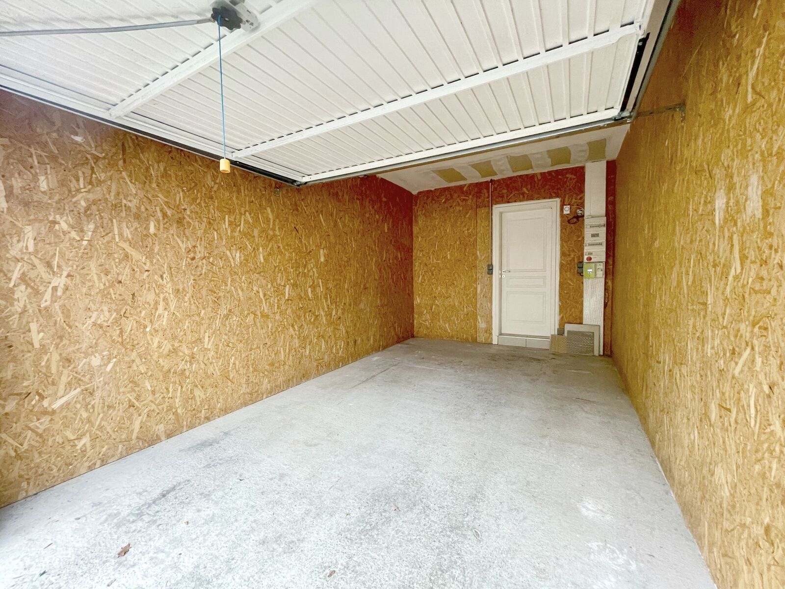 Lumineuse maison récente avec Garage - Garage