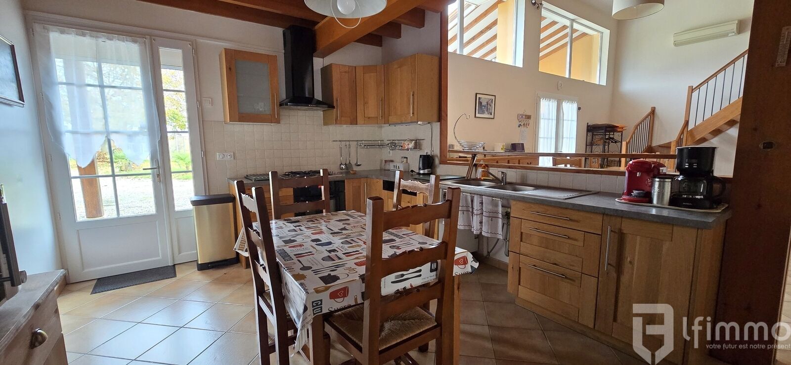 A vendre Maison Familiale & Gîte d'exception de 550 m² - 20241205 120207