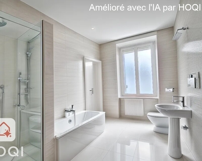 T3 à rénover avec garage, cave et grenier à Thann (68800) - home staging virtuel salle de bain