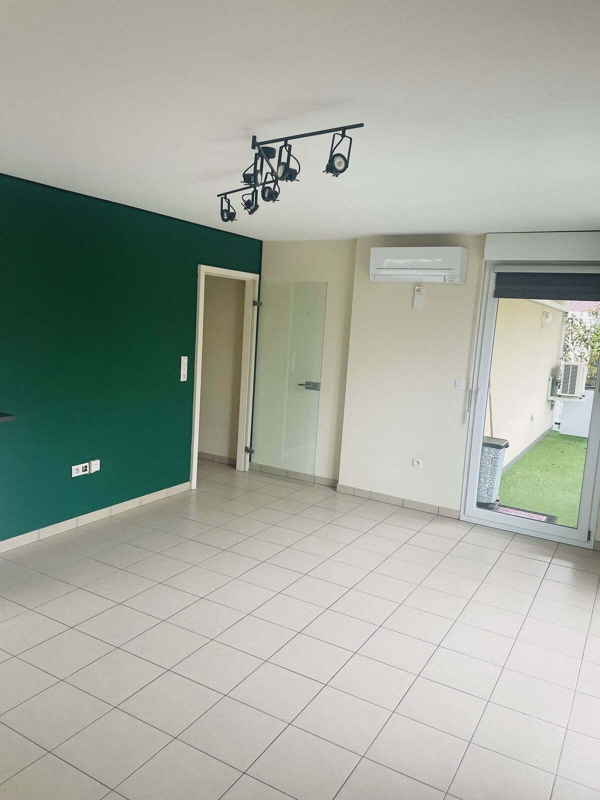 Appartement 2 pièces récent 55m2 - Img 7362