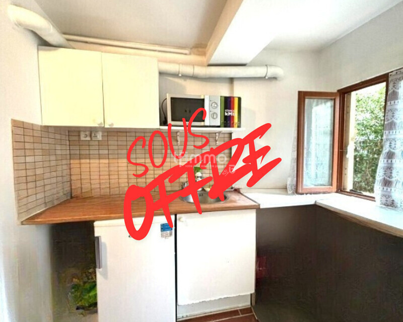 Local-  13m2 - 2 caves - Centre-ville  - Sous offre  15 