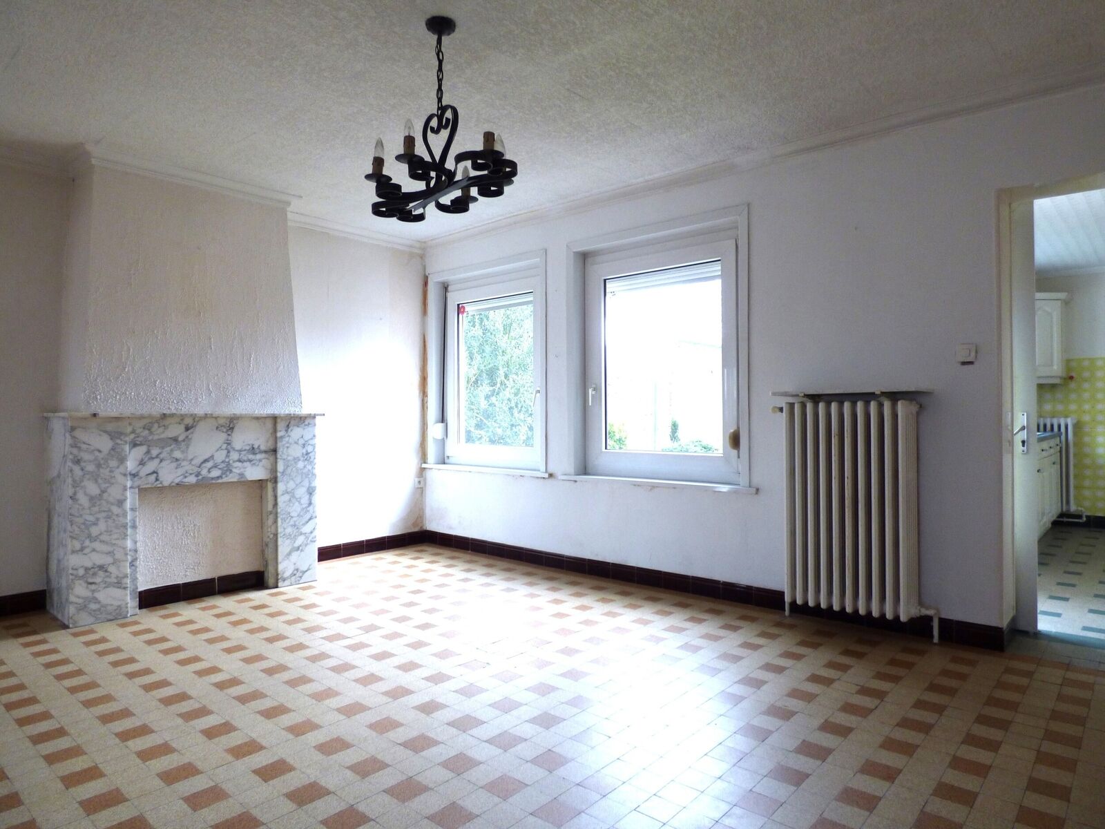 62880 Annay - Plain-pied semi-individuel - Salle à manger