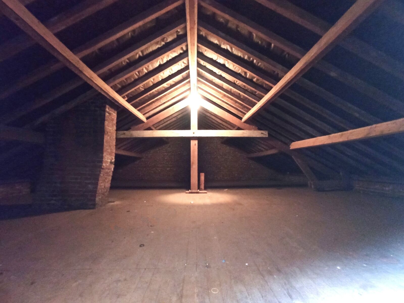 62880 Annay - Plain-pied semi-individuel - Combles