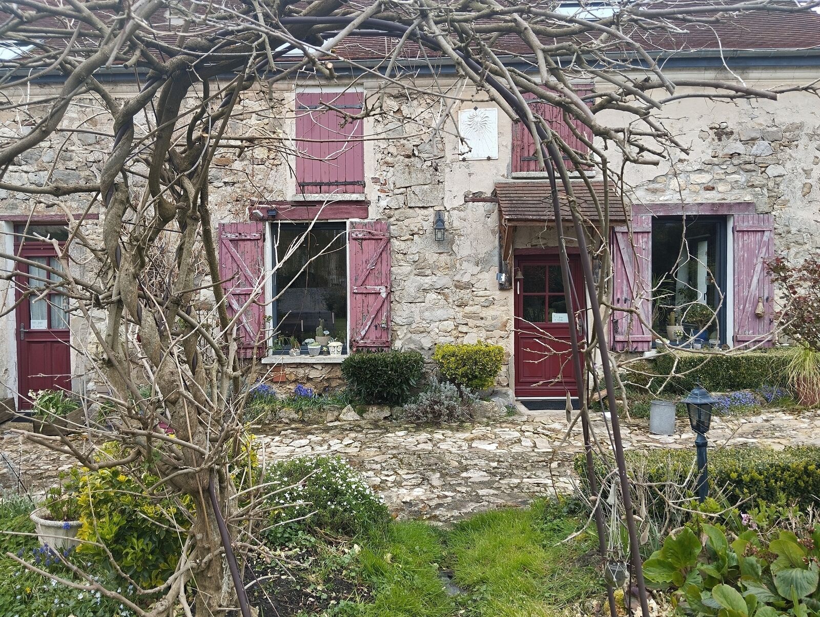 Le charme à portée de Main  - 1711702885166