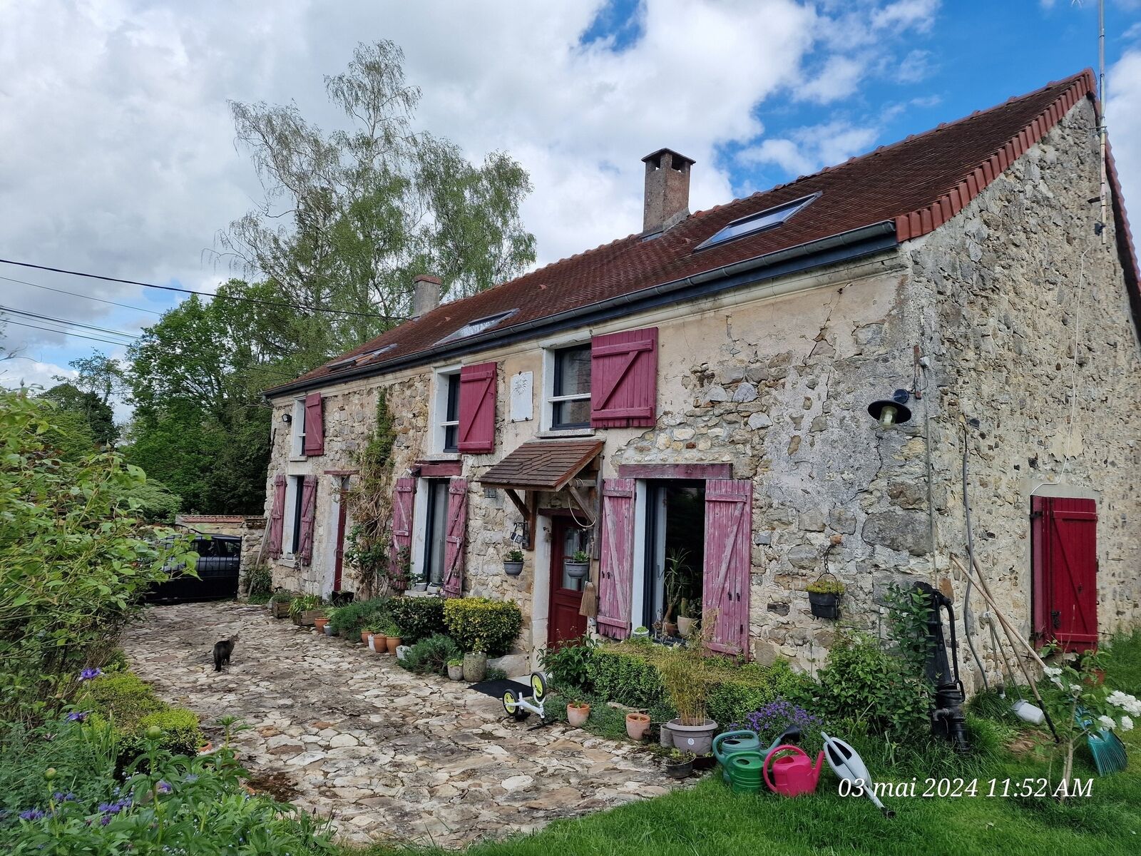 Le charme à portée de Main  - Rassy mai 2