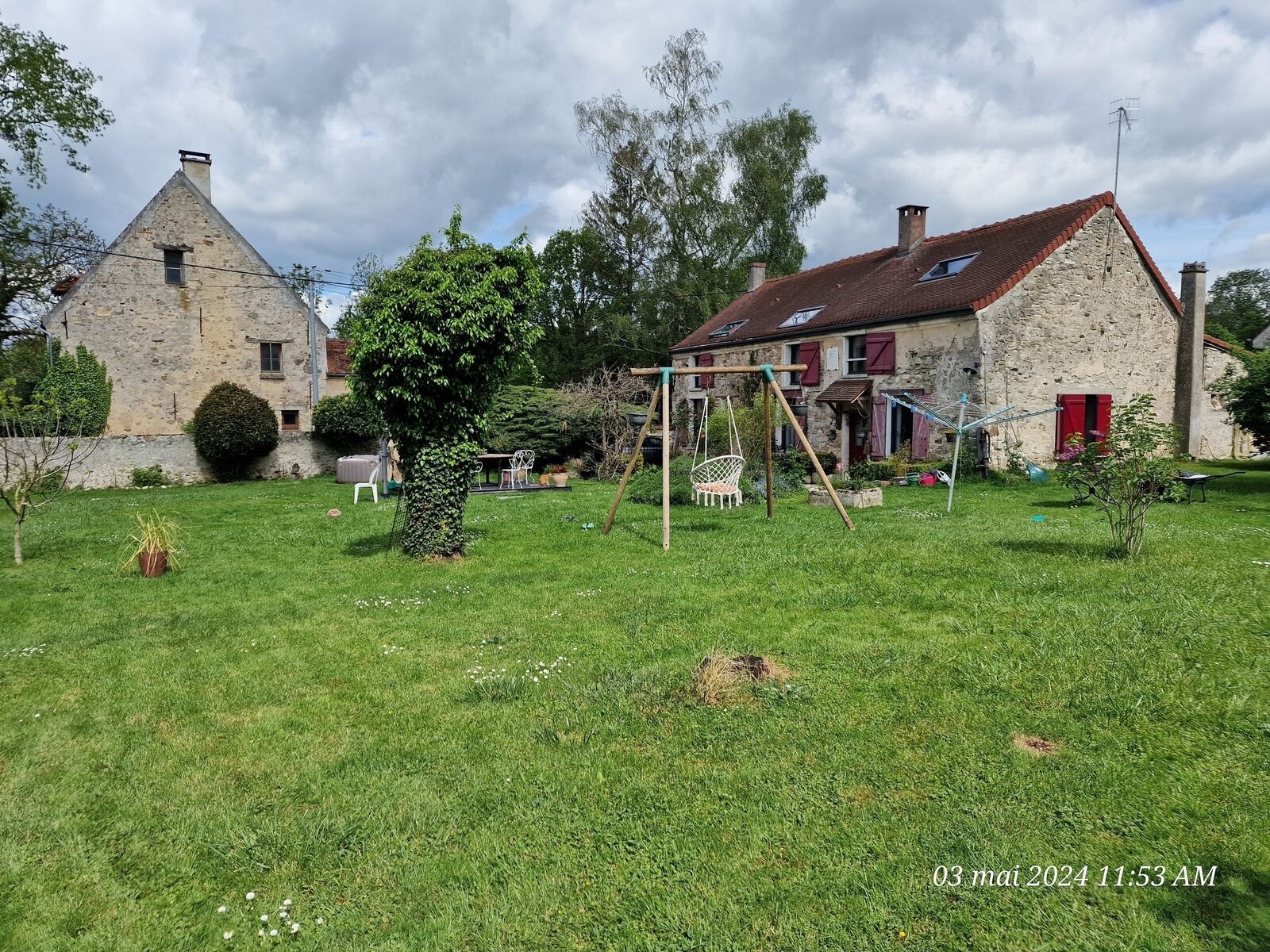 Le charme à portée de Main  - Rassy mai 1
