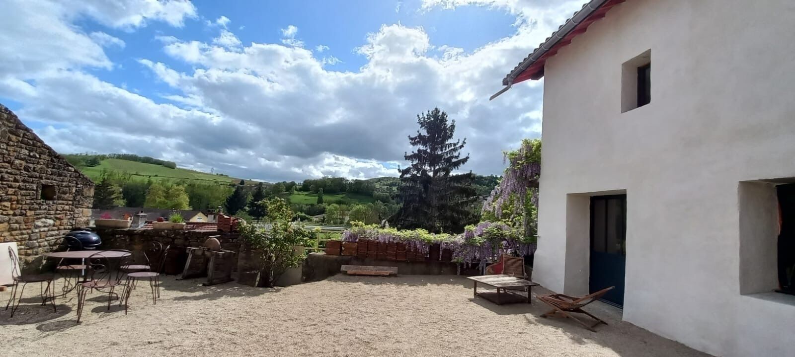 5 mn Lozanne Maison en pierres dorées, 3 ch bureau jardin  - 126e5672-ac93-404c-b831-2168be0c4427