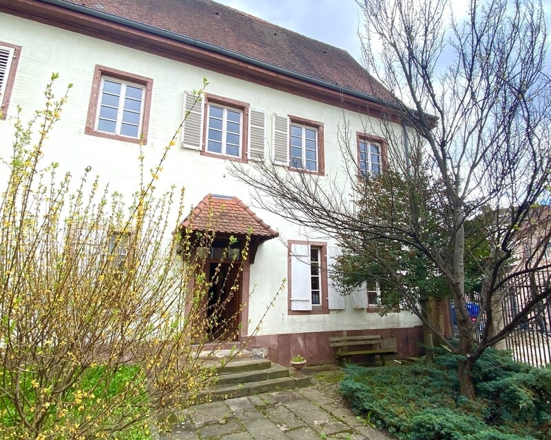 Ensemble immobilier historique - Img 5505