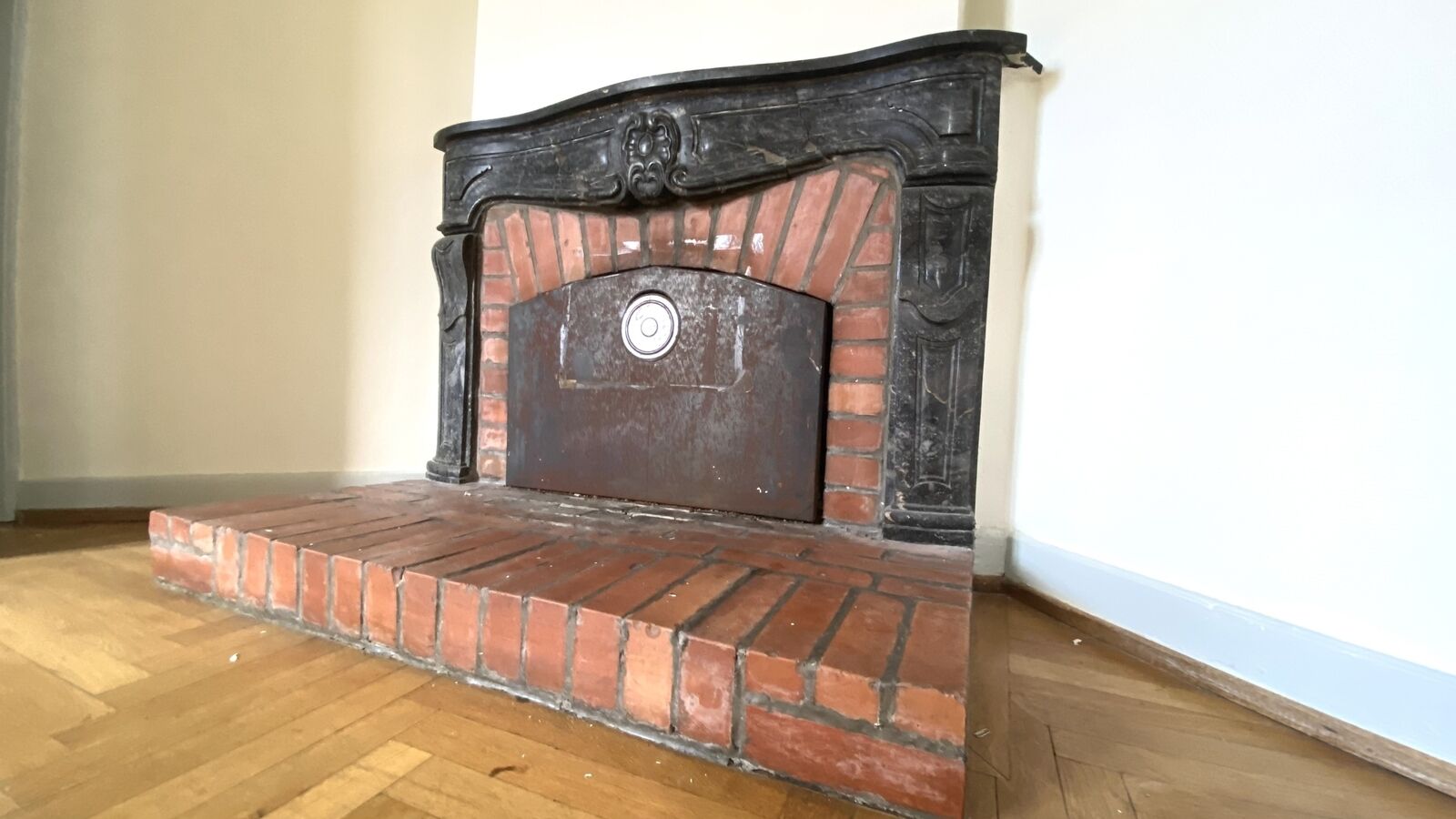 Ensemble immobilier historique - Img 5522