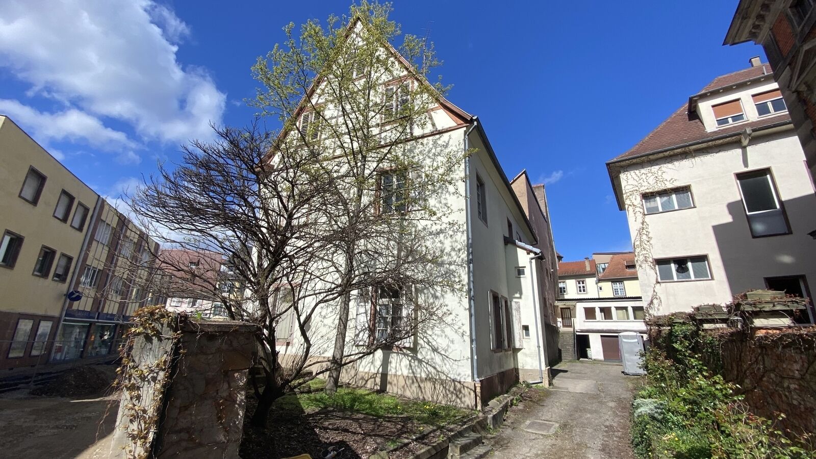 Ensemble immobilier historique - Img 5546