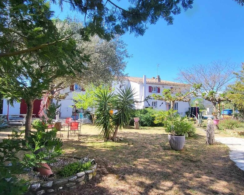 Auberge familiale - Auberge derrière