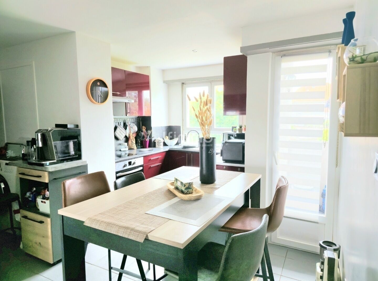 *** Sous Compromis *** Très charmant T4 de 89m² à ne pas manquer - Coin repas