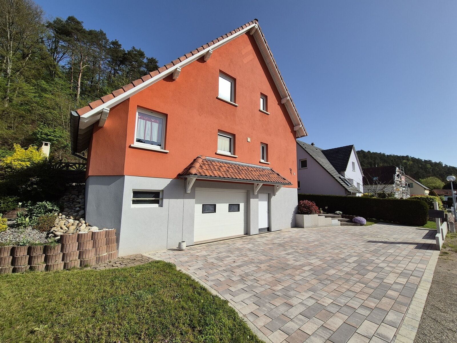 Très belle maison de 6 pièces sous offre.  - 20240430 094449