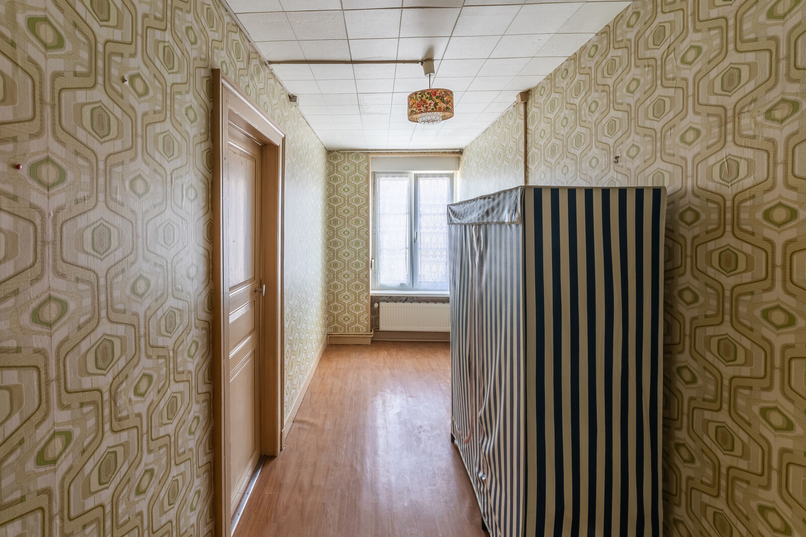 Sous Compromis / Grand Corps de Ferme proche Château-Salins. - 7q8a1177-2-hdr