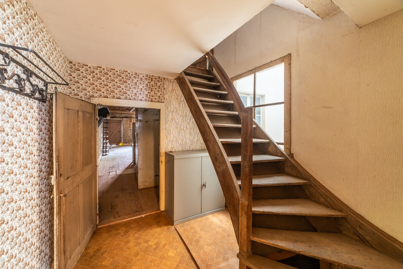 Sous Compromis / Grand Corps de Ferme proche Château-Salins. - 7q8a1195-2-hdr