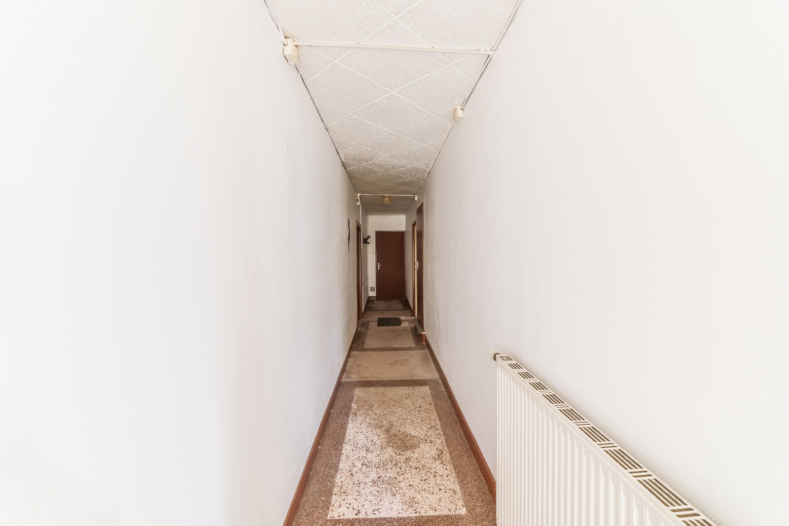 Sous Compromis / Grand Corps de Ferme proche Château-Salins. - 7q8a1147-2-hdr