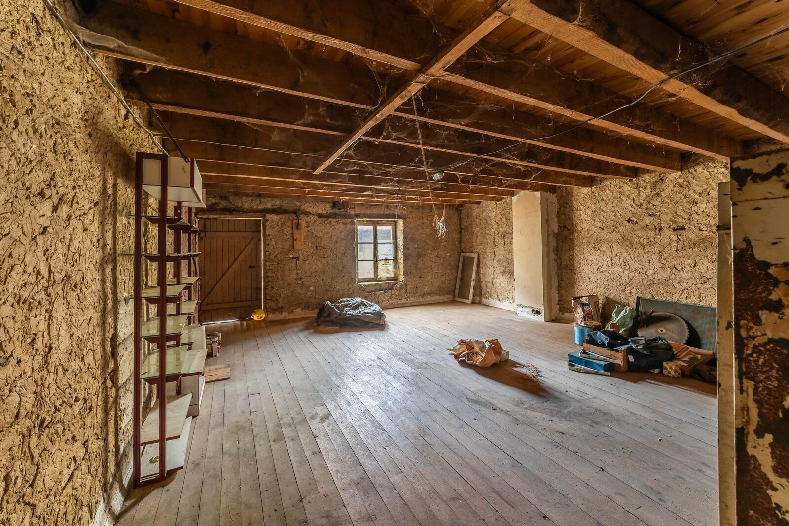 Sous Compromis / Grand Corps de Ferme proche Château-Salins. - 7q8a1198-2-hdr-min