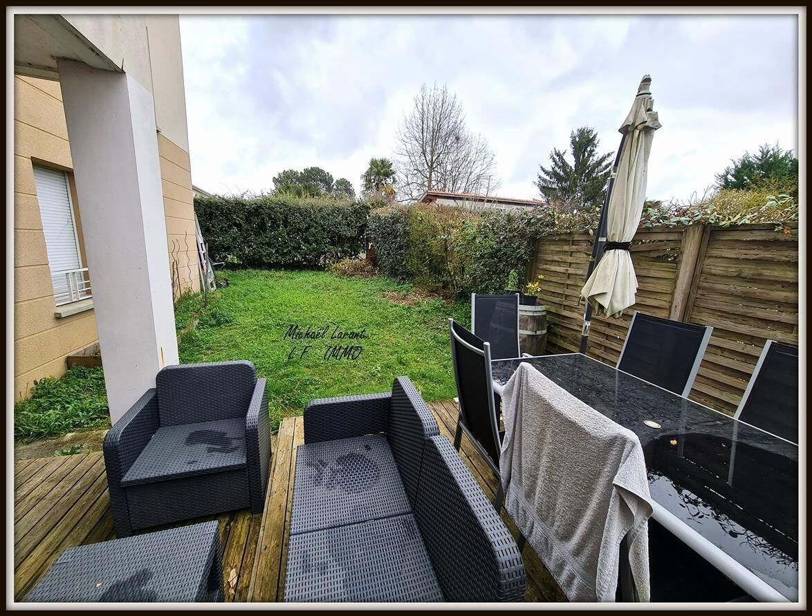 Eysines Appartement T3 avec jardin privatif et piscine - 20240219 122919-001