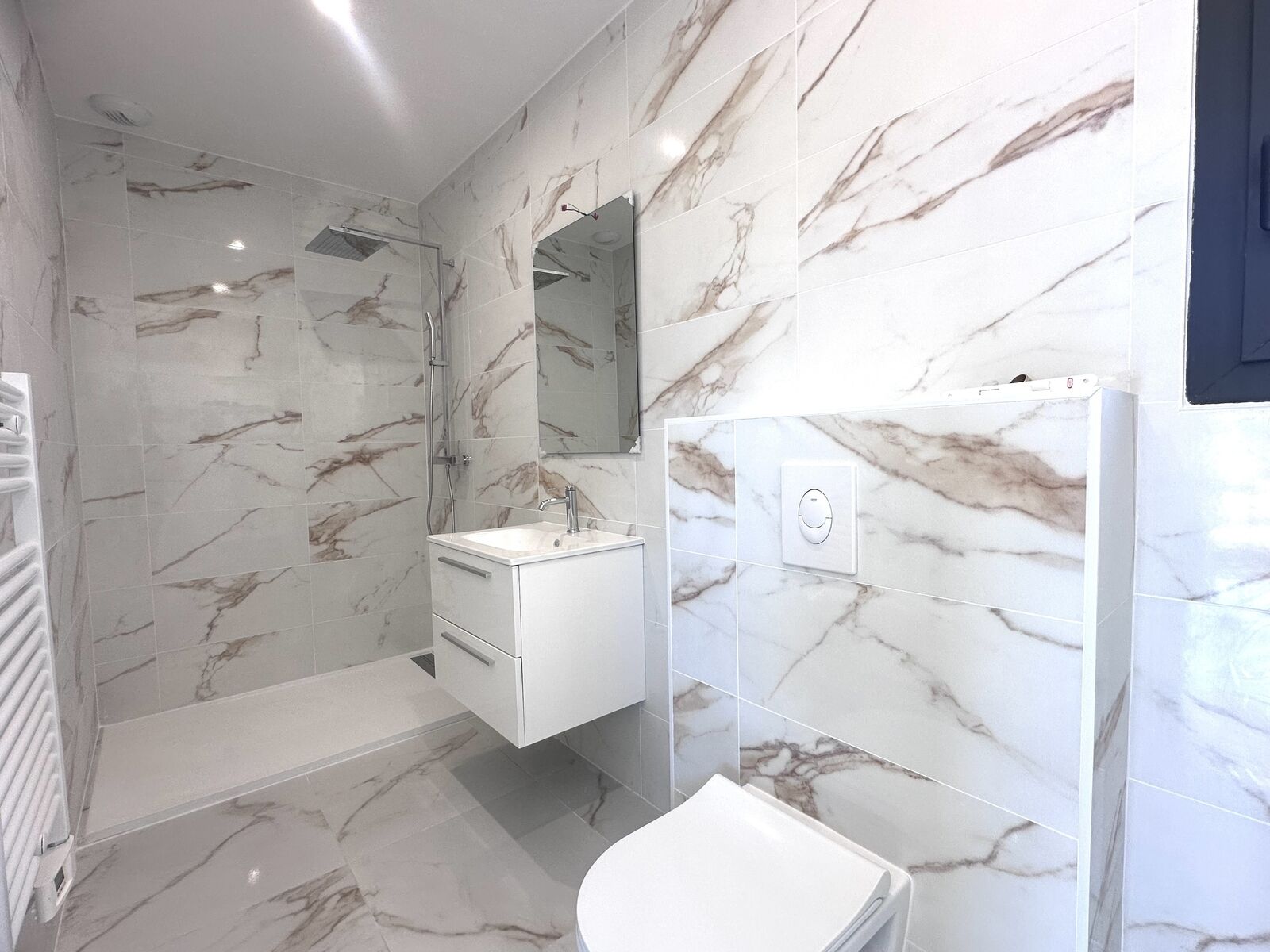 Maison T4 de plain-pied de 130 m2 , avec piscine  - Img 3524