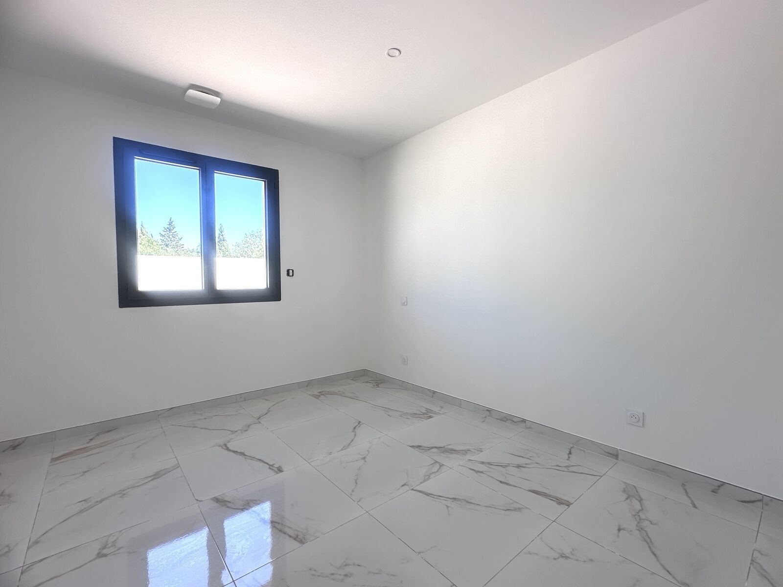 Maison T4 de plain-pied de 130 m2 , avec piscine  - Img 3520