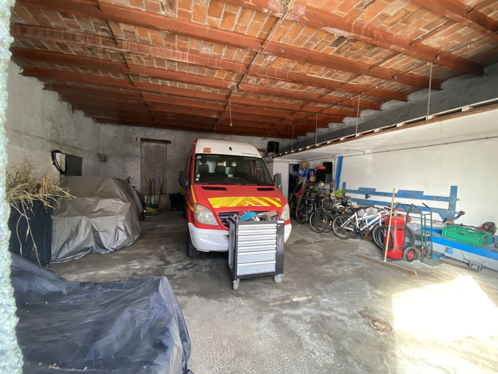 Garage avec dépendance sur terrain de 338m2 - Img 8469