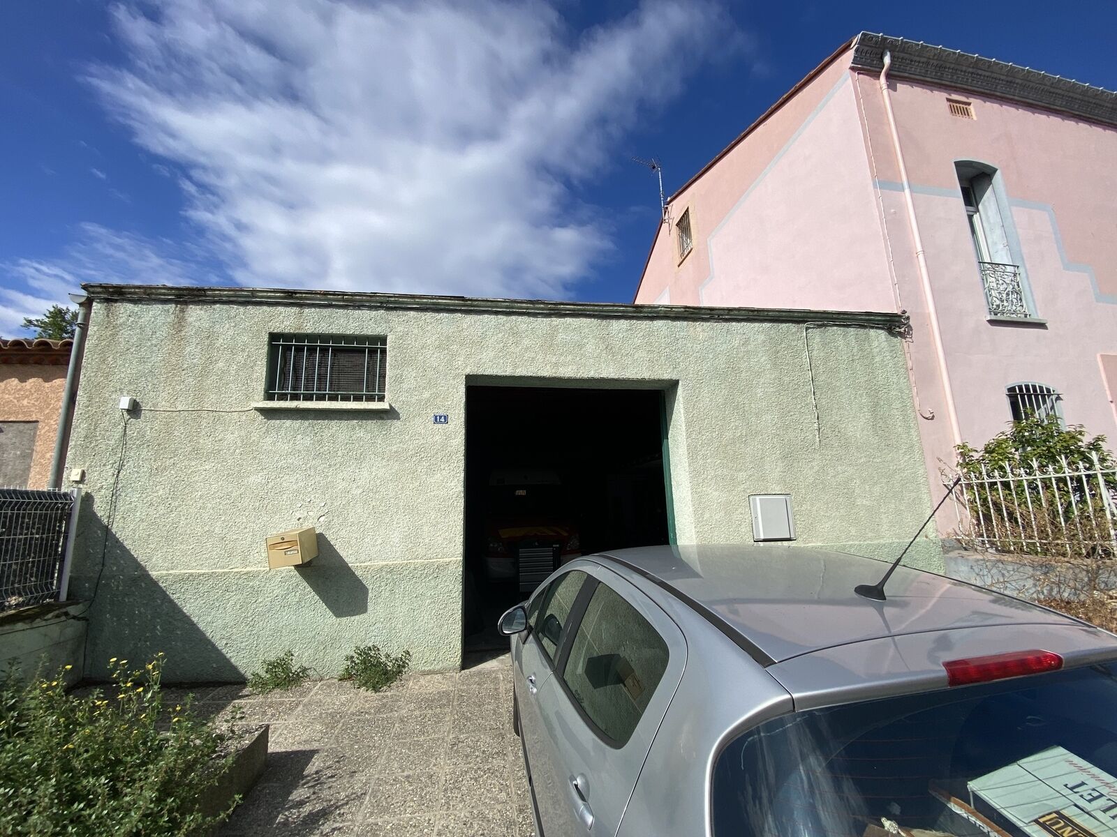 Garage avec dépendance sur terrain de 338m2 - Img 8476